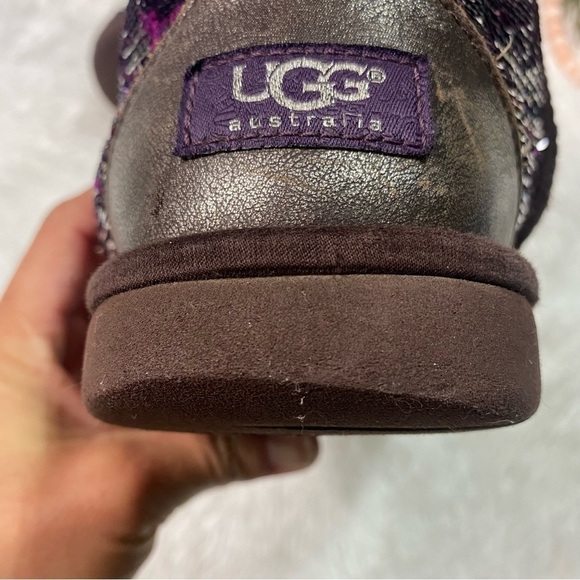 Ugg Australia fuschia pink silver reversible sequin boots size 8 - Picture 11 of 12